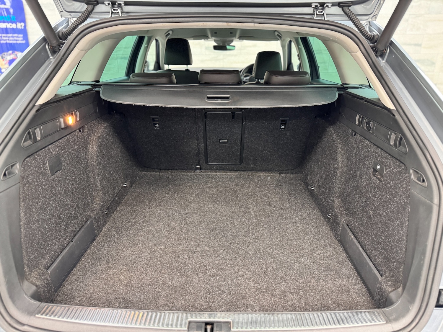 Used Skoda Superb 2015 for sale - 77106817: Photo 47