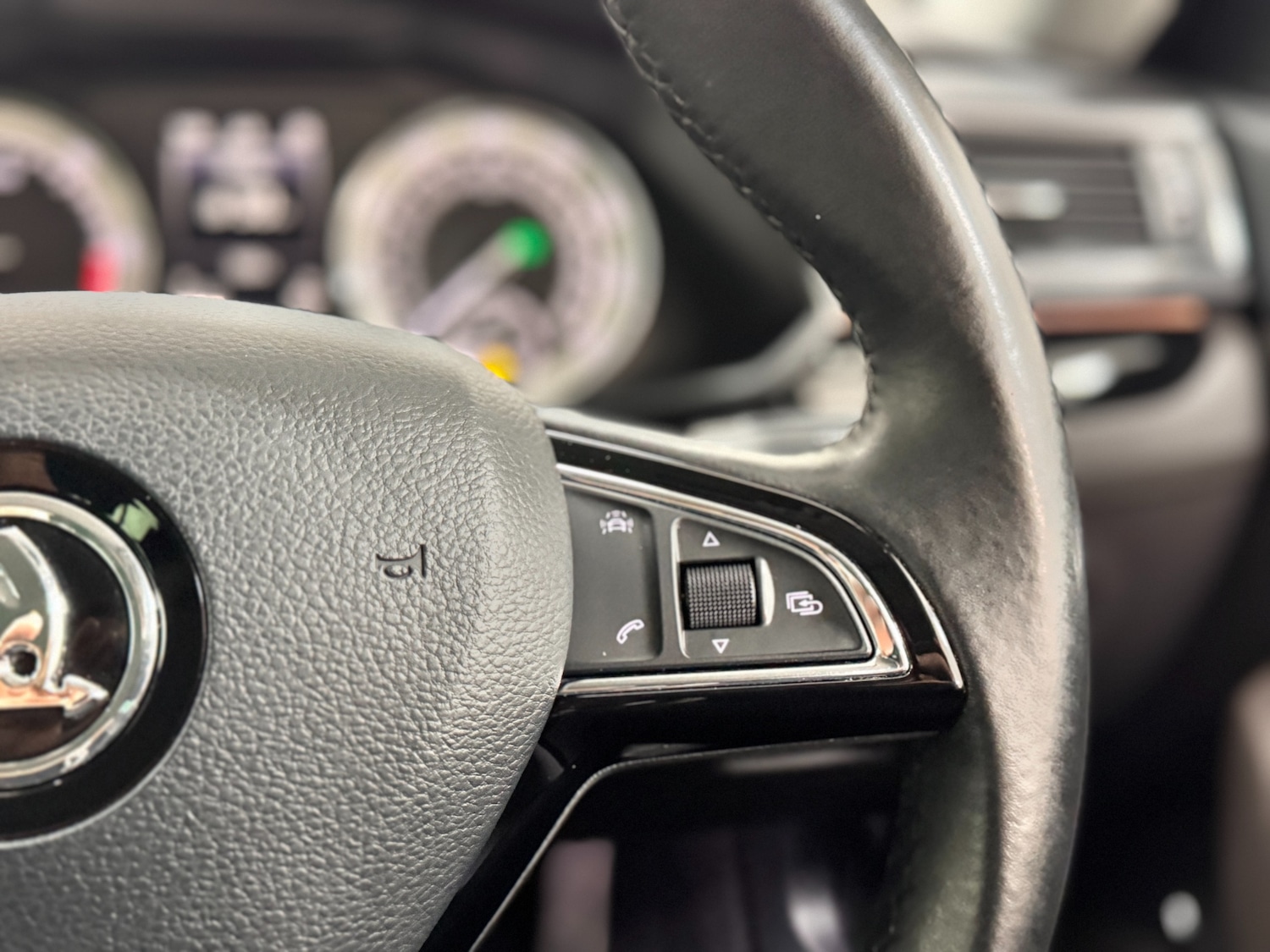 Used Skoda Superb 2015 for sale - 77106817: Photo 58