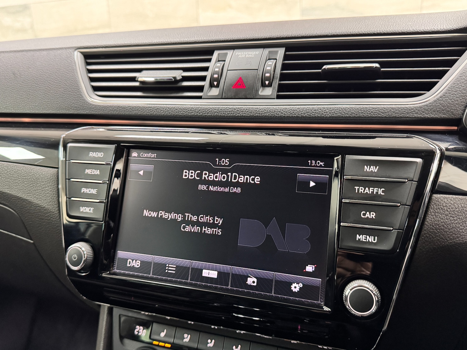 Used Skoda Superb 2015 for sale - 77106817: Photo 67