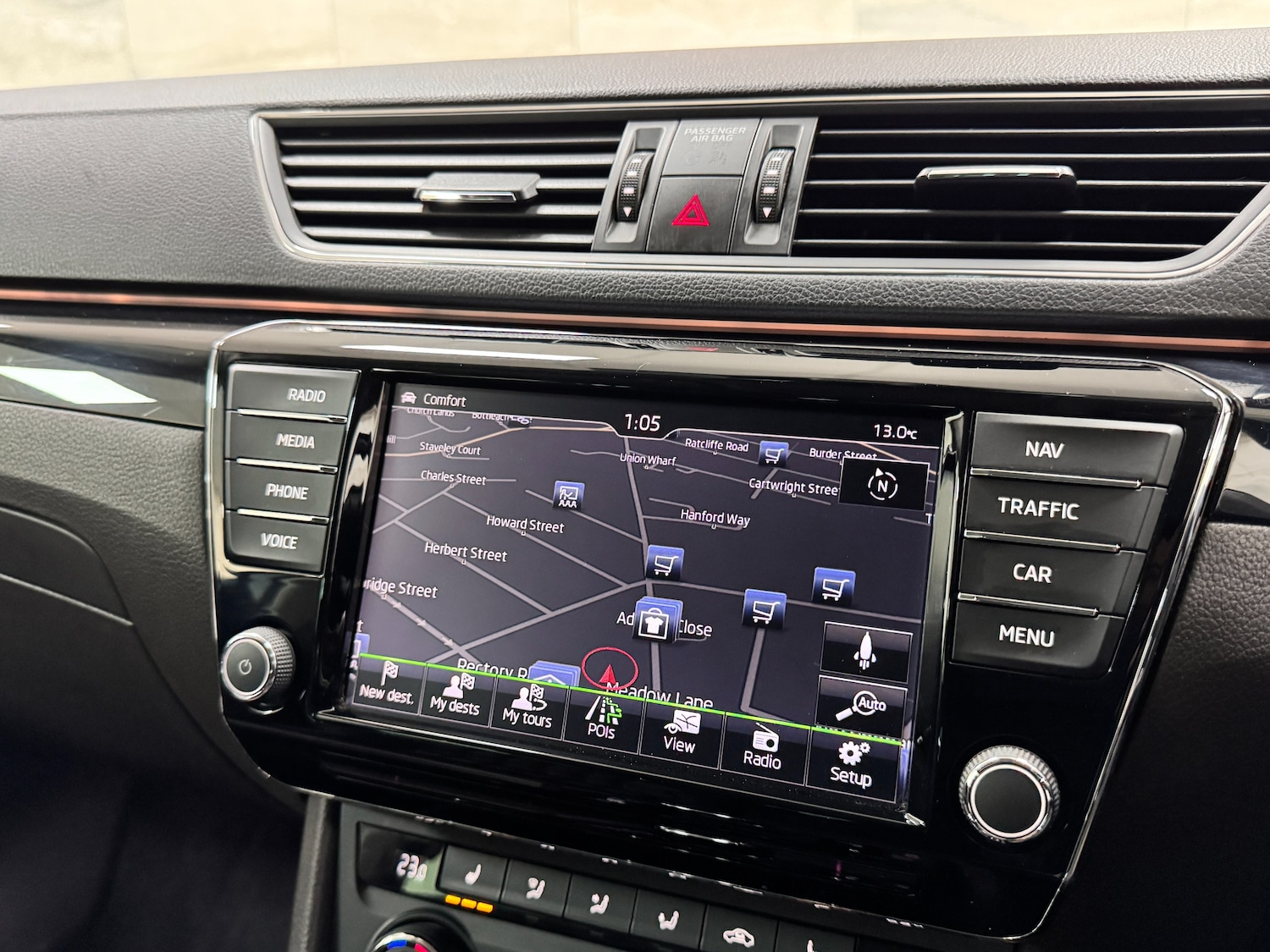 Used Skoda Superb 2015 for sale - 77106817: Photo 68