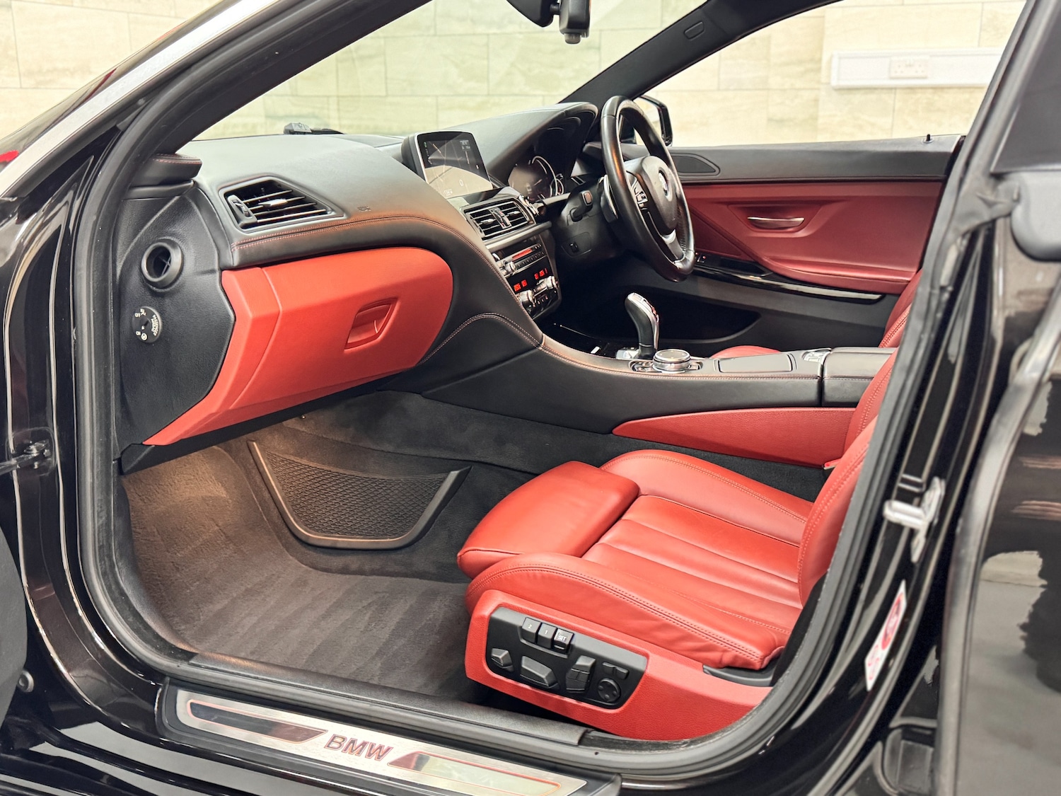 Used BMW 6 Series 2015 for sale - 77106815: Photo 22