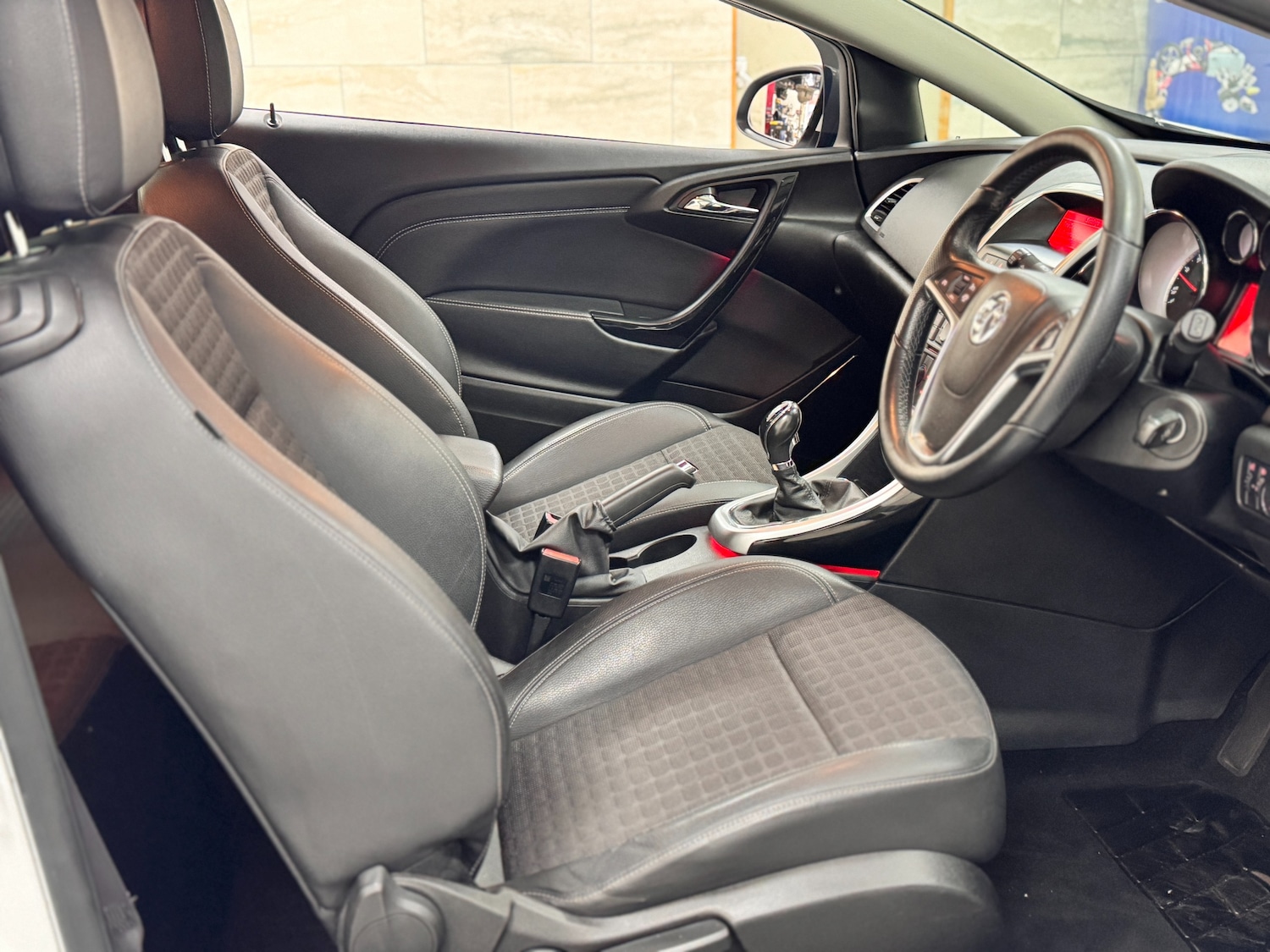 Used Vauxhall Astra 2015 for sale - 77878673: Photo 22