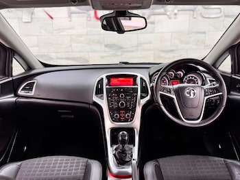 Used Vauxhall Astra 2015 for sale - 77878673: Photo