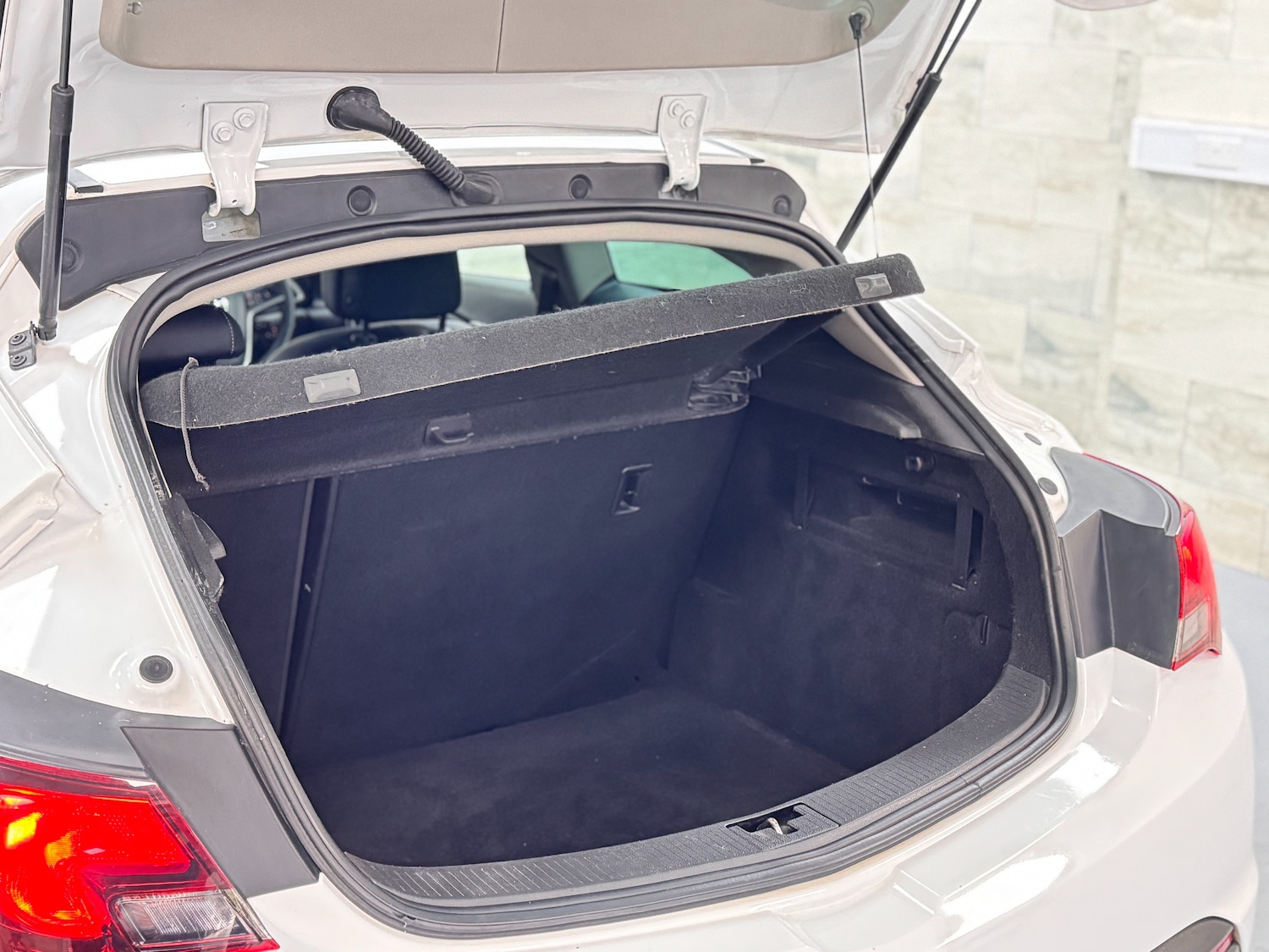 Used Vauxhall Astra 2015 for sale - 77878673: Photo 41