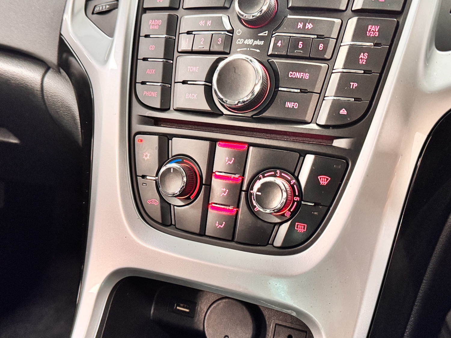 Used Vauxhall Astra 2015 for sale - 77878673: Photo 56