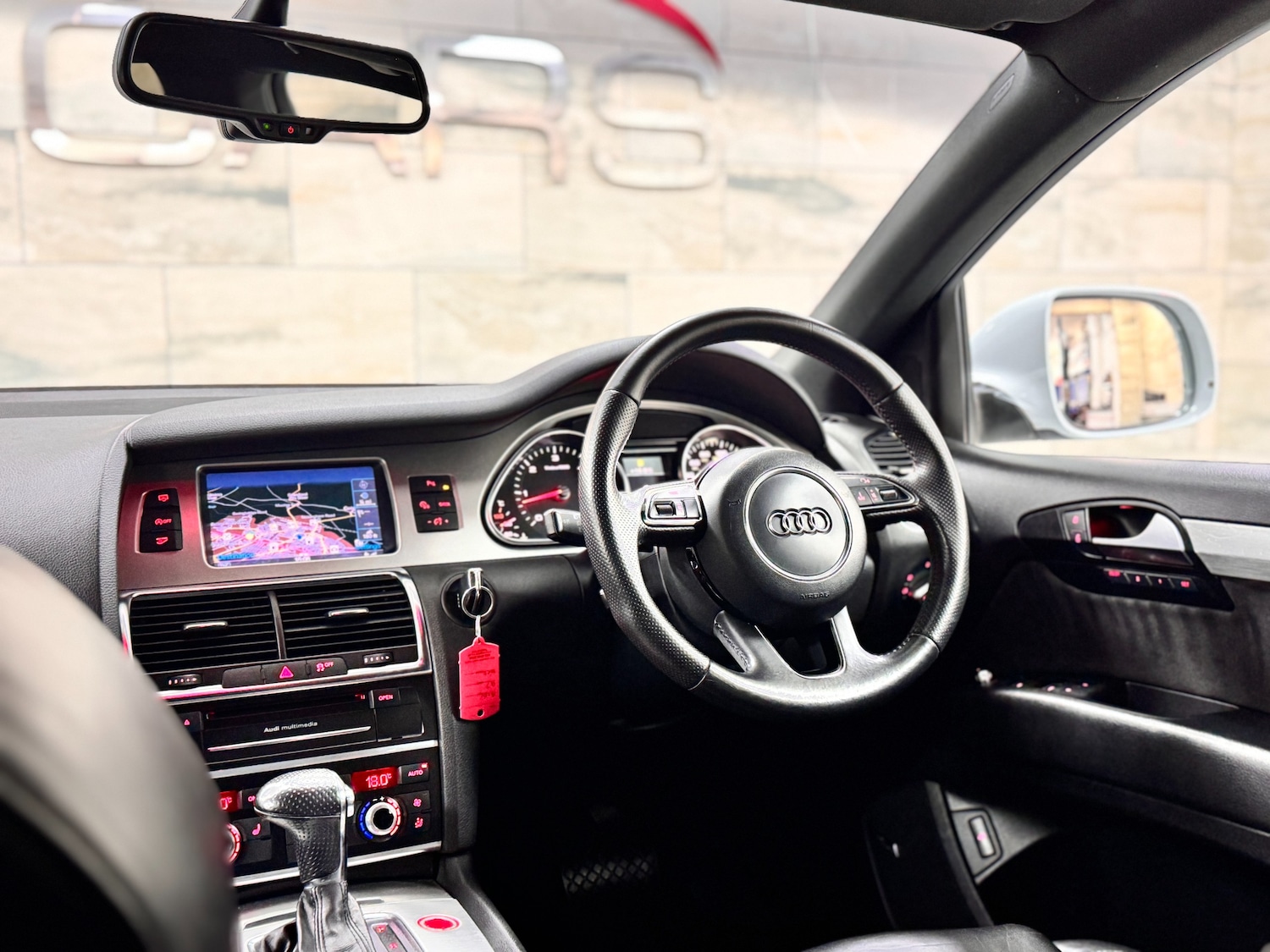 Used Audi Q7 2013 for sale - 77878642: Photo 31