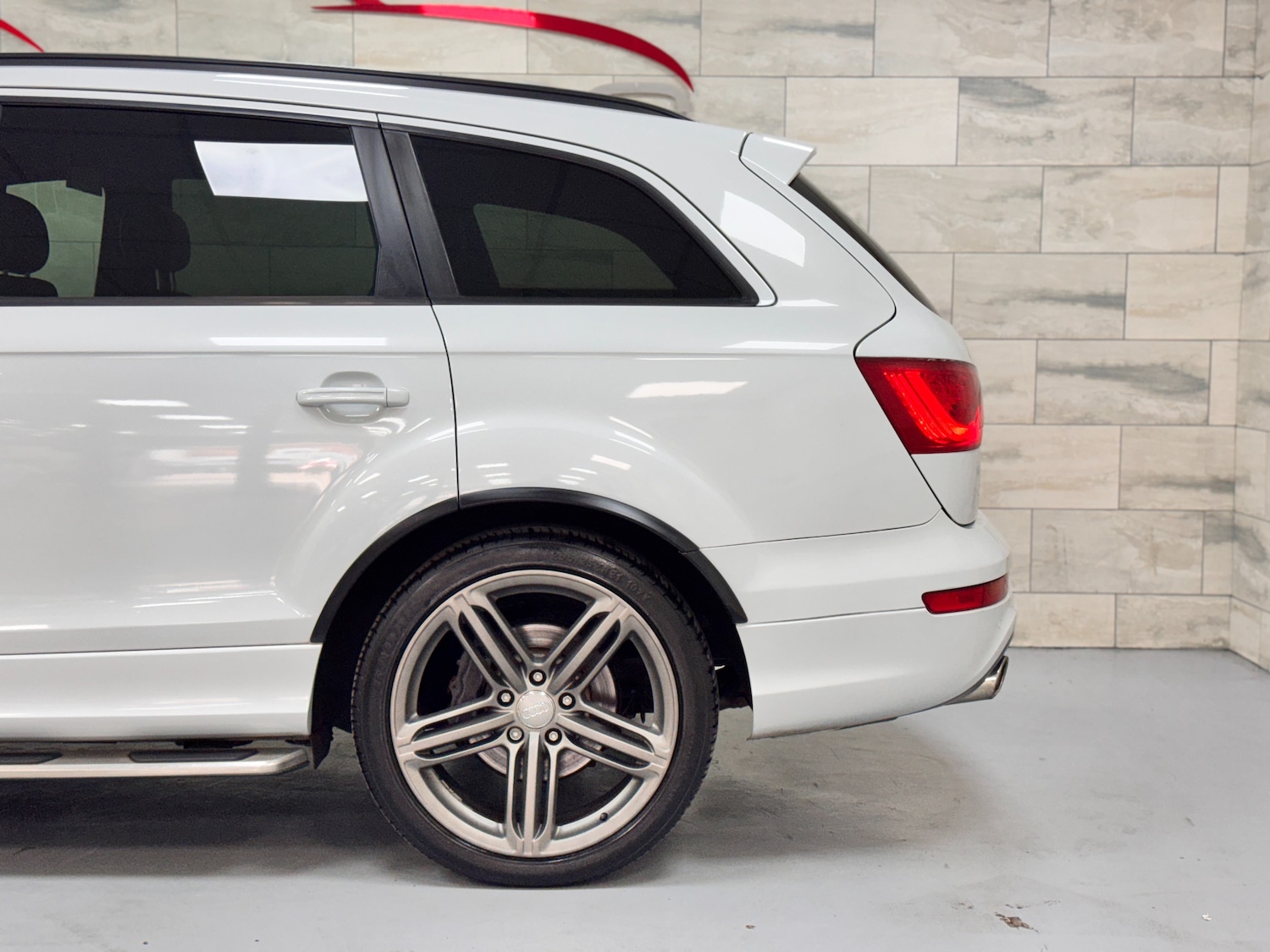 Used Audi Q7 2013 for sale - 77878642: Photo 35