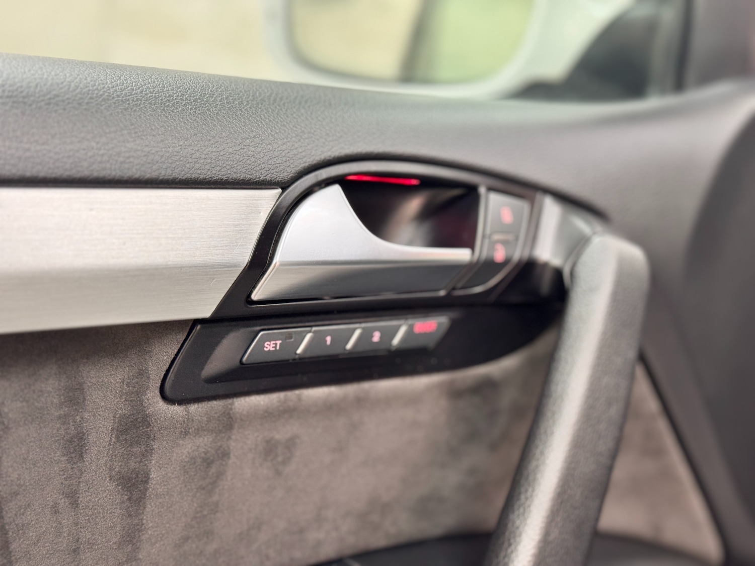 Used Audi Q7 2013 for sale - 77878642: Photo 51