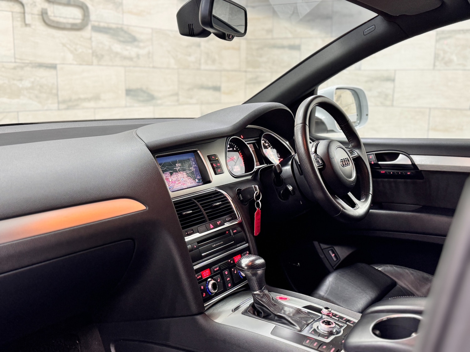 Used Audi Q7 2013 for sale - 77878642: Photo 53