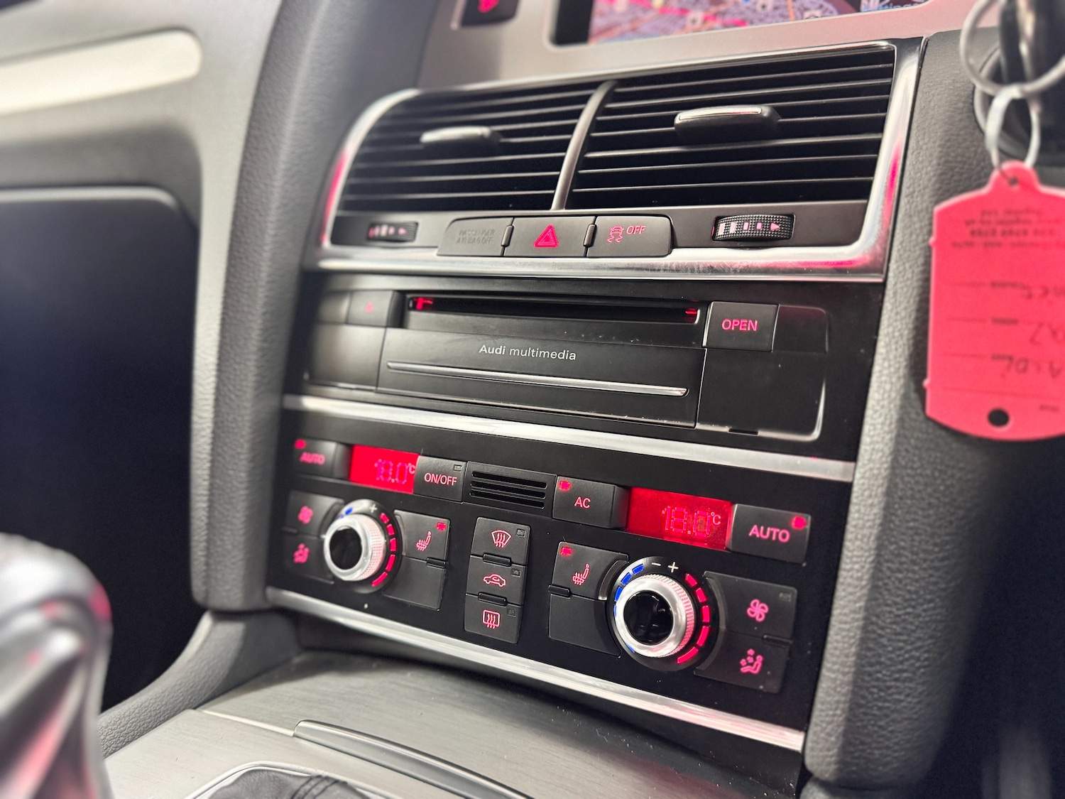 Used Audi Q7 2013 for sale - 77878642: Photo 67