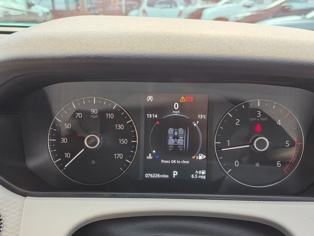 Used Land Rover Range Rover Velar 2017 for sale - 76350641: Photo 31
