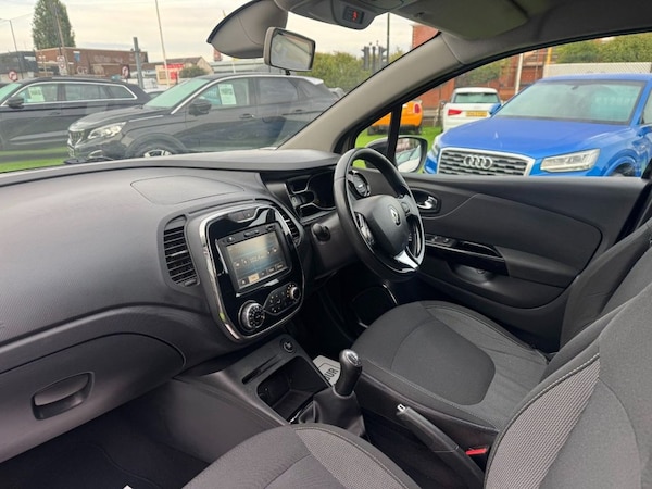 Used Renault Captur 2015 for sale - 76162660: Photo 8