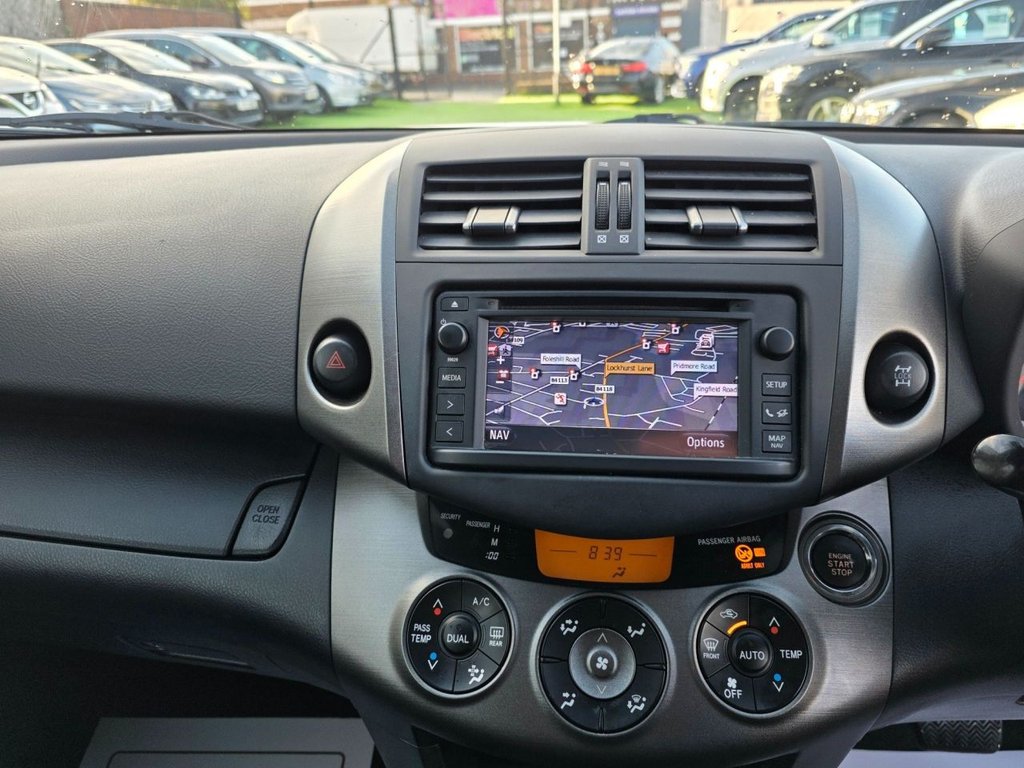 Used Toyota RAV4 2012 for sale - 76038659: Photo 3