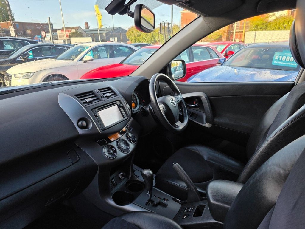 Used Toyota RAV4 2012 for sale - 76038659: Photo 31