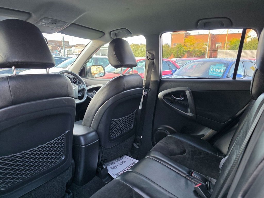 Used Toyota RAV4 2012 for sale - 76038659: Photo 32