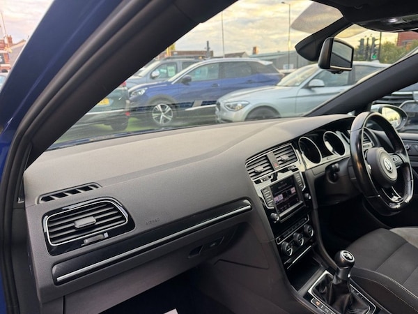 Used Volkswagen Golf 2016 for sale - 76009367: Photo 39