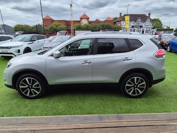 Used Nissan X-Trail 2017 for sale - 75885645: Photo