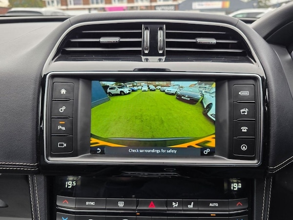 Used Jaguar F-Pace 2017 for sale - 76280225: Photo 21