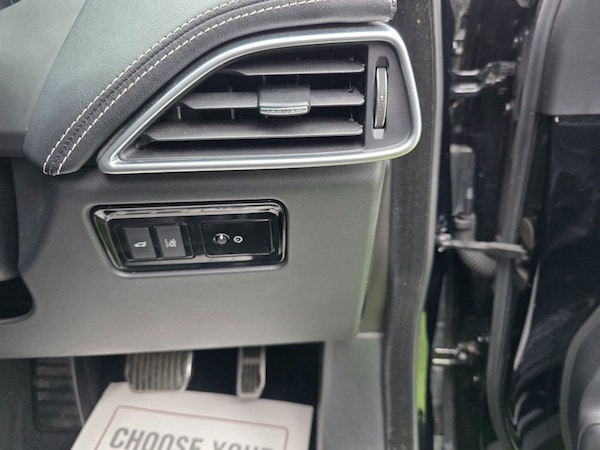 Used Jaguar F-Pace 2017 for sale - 76280225: Photo 33