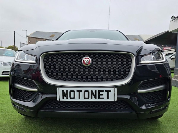 Used Jaguar F-Pace 2017 for sale - 76280225: Photo 4