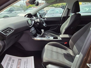 Used Peugeot 308 2014 for sale - 75885677: Photo