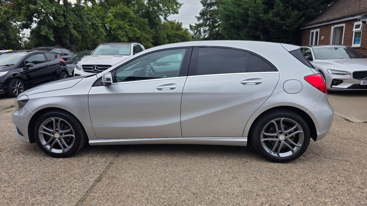 Used Mercedes-Benz A-Class 2014 for sale - 76769284: Photo 23