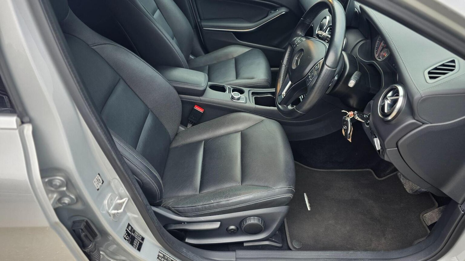 Used Mercedes-Benz A-Class 2014 for sale - 76769284: Photo 39