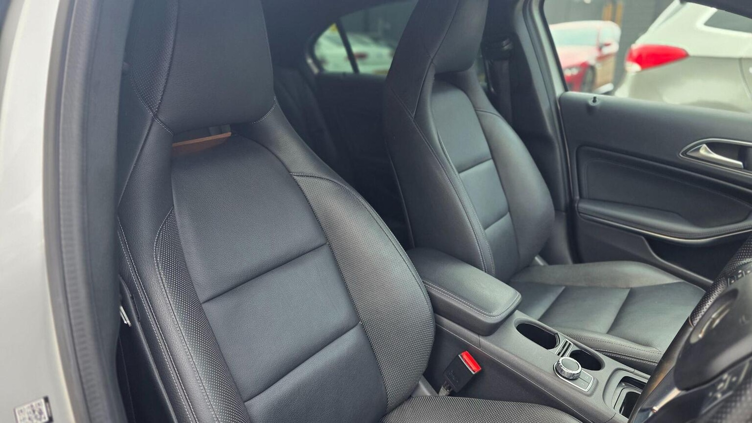 Used Mercedes-Benz A-Class 2014 for sale - 76769284: Photo 40