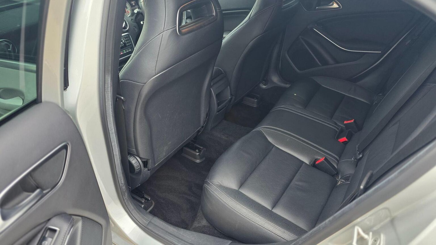 Used Mercedes-Benz A-Class 2014 for sale - 76769284: Photo 41