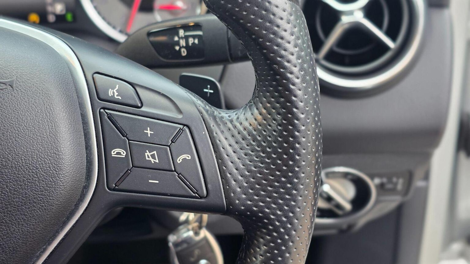 Used Mercedes-Benz A-Class 2014 for sale - 76769284: Photo 45