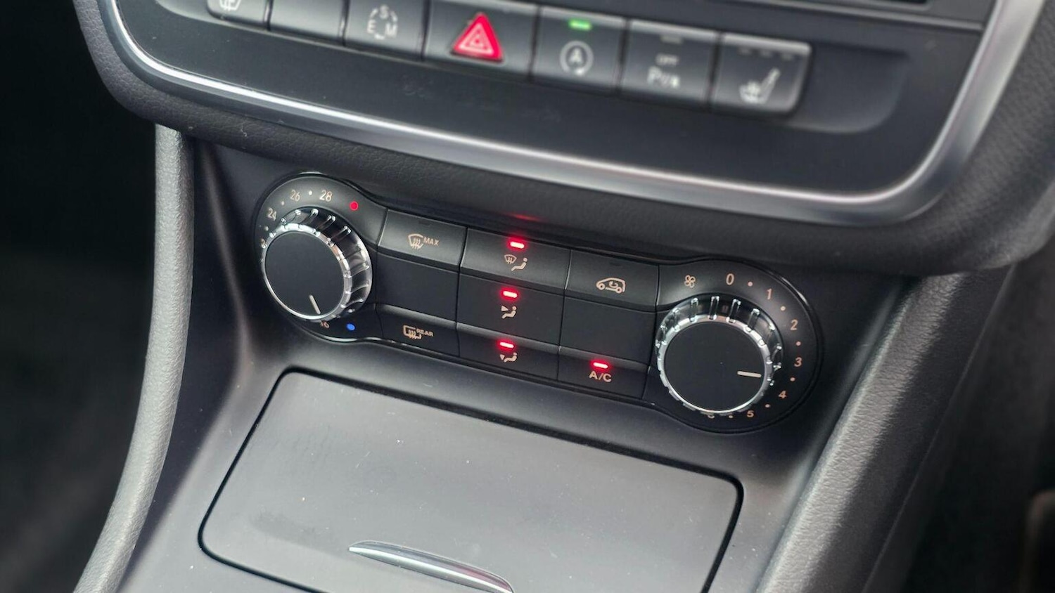 Used Mercedes-Benz A-Class 2014 for sale - 76769284: Photo 49