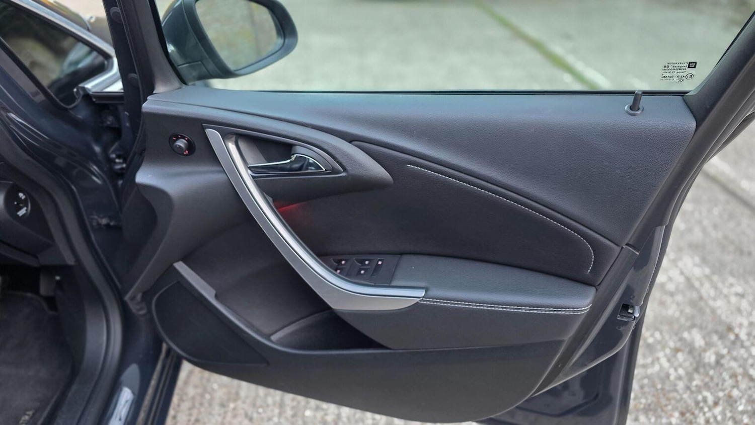 Used Vauxhall Astra 2013 for sale - 76877567: Photo 26