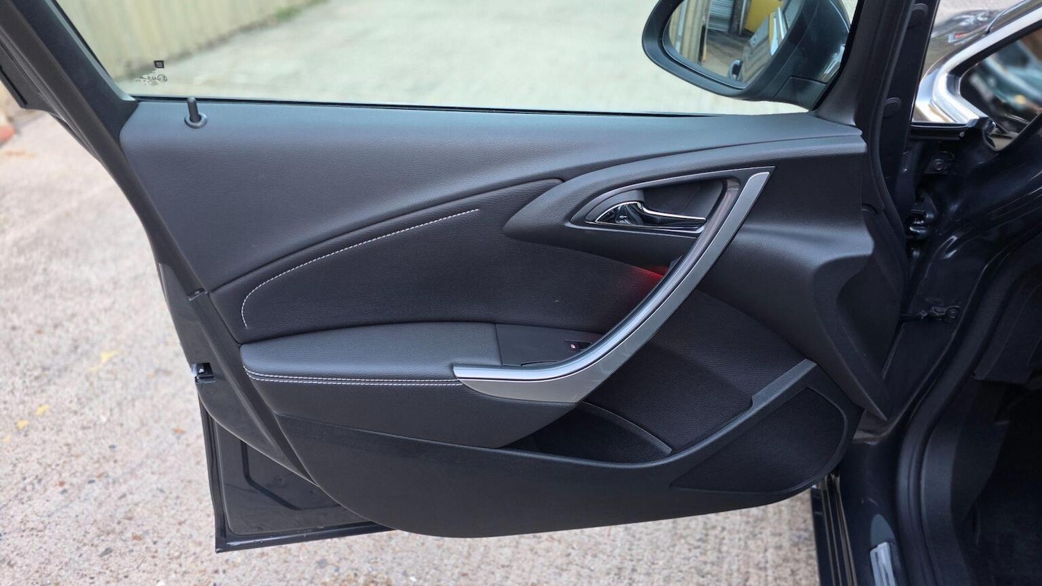 Used Vauxhall Astra 2013 for sale - 76877567: Photo 34