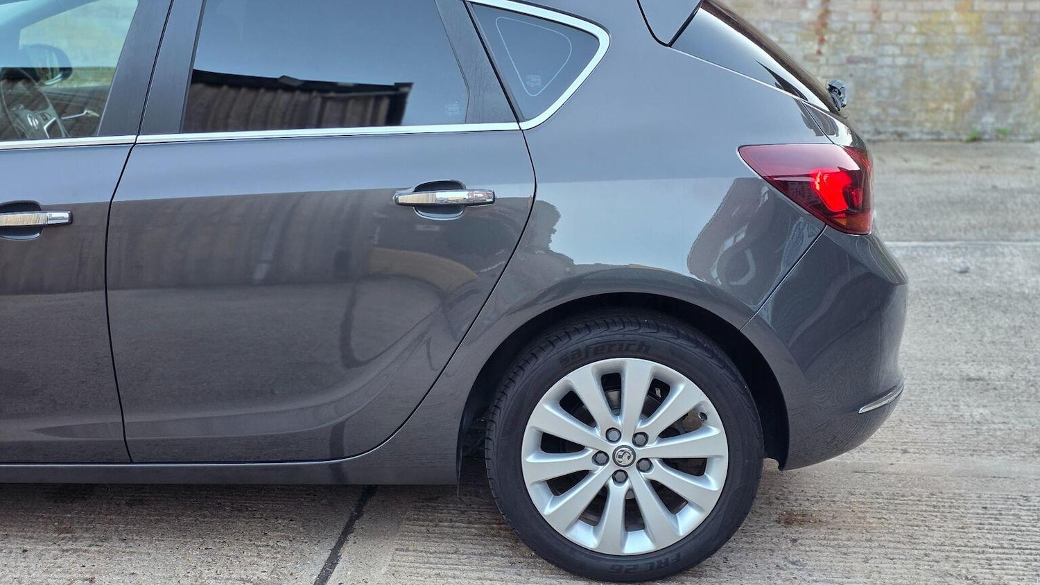 Used Vauxhall Astra 2013 for sale - 76877567: Photo 37