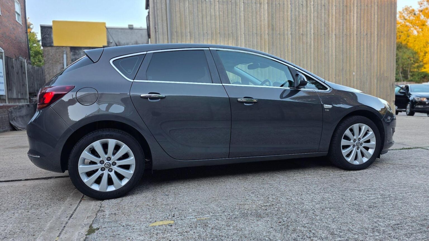 Used Vauxhall Astra 2013 for sale - 76877567: Photo 4