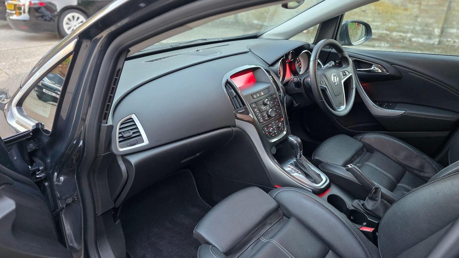 Used Vauxhall Astra 2013 for sale - 76877567: Photo 9