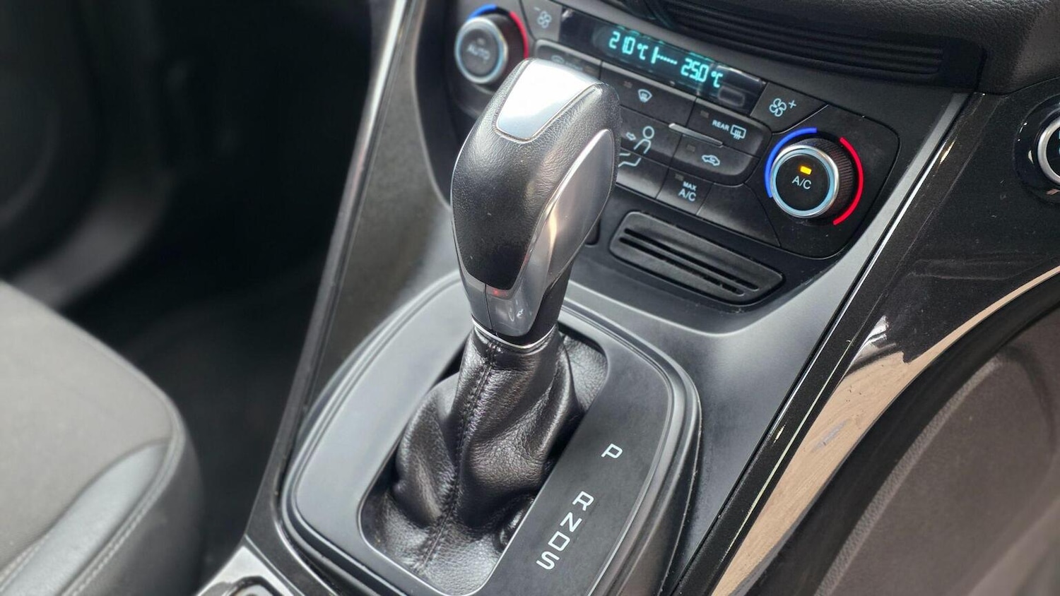 Used Ford Kuga 2018 for sale - 77635346: Photo 17