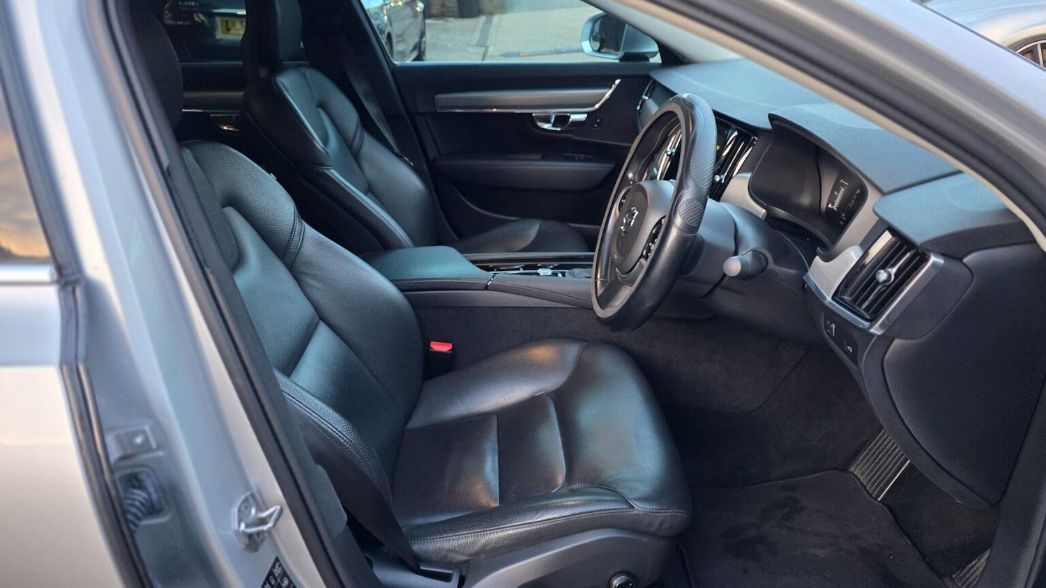 Used Volvo S90 2018 for sale - 76565222: Photo 10