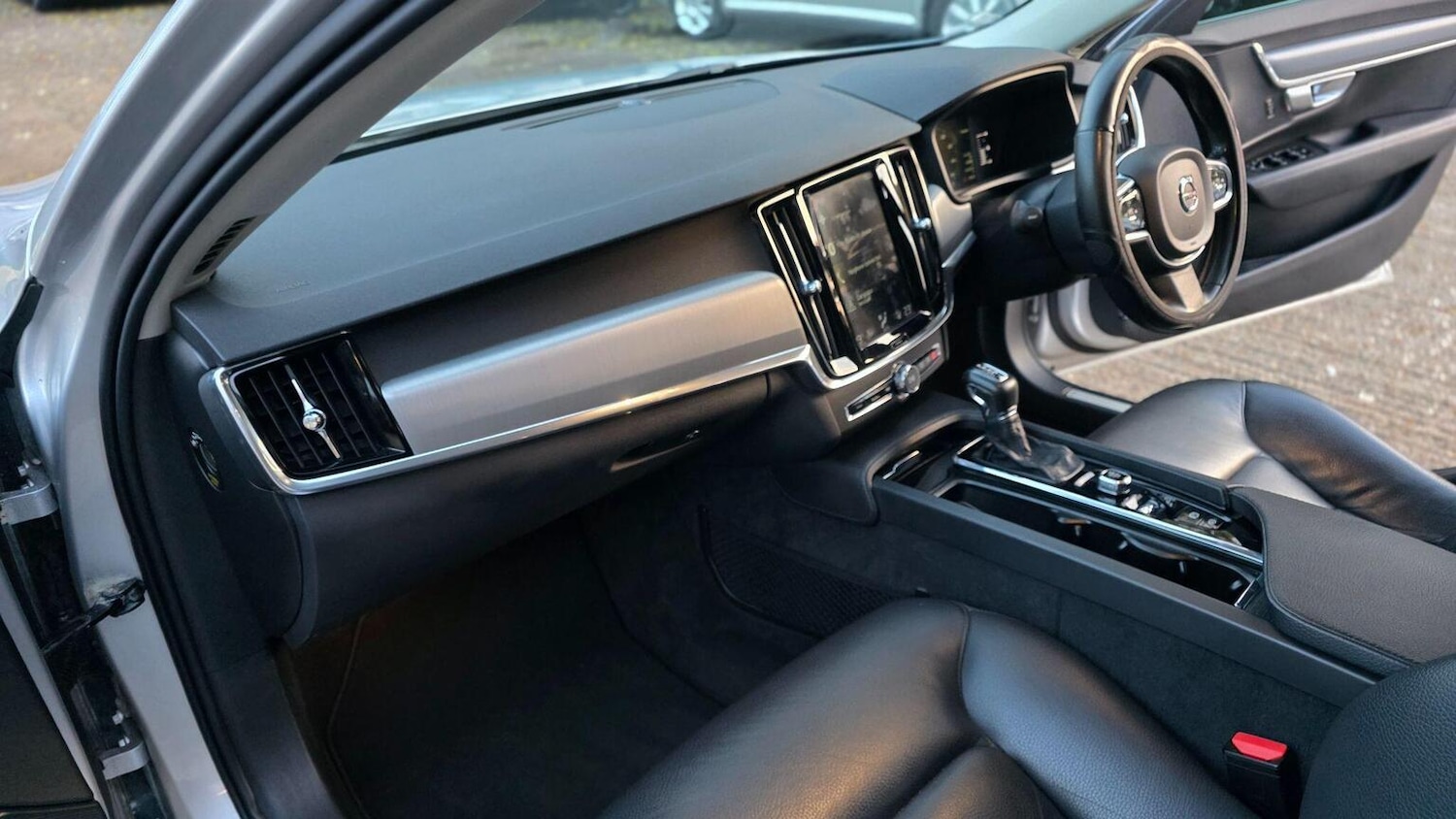 Used Volvo S90 2018 for sale - 76565222: Photo 31