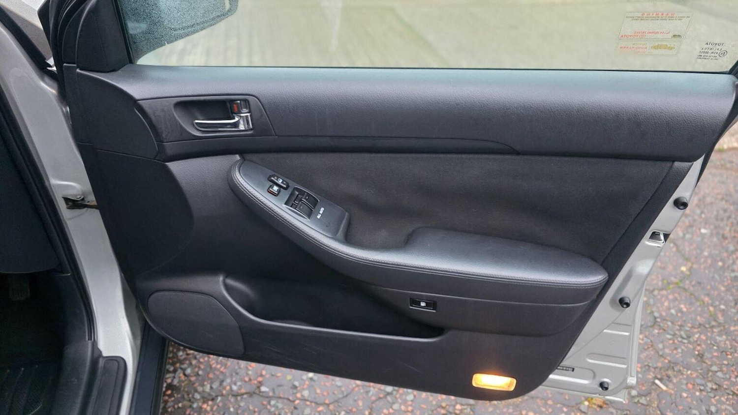 Used Toyota Avensis 2005 for sale - 76611361: Photo 31