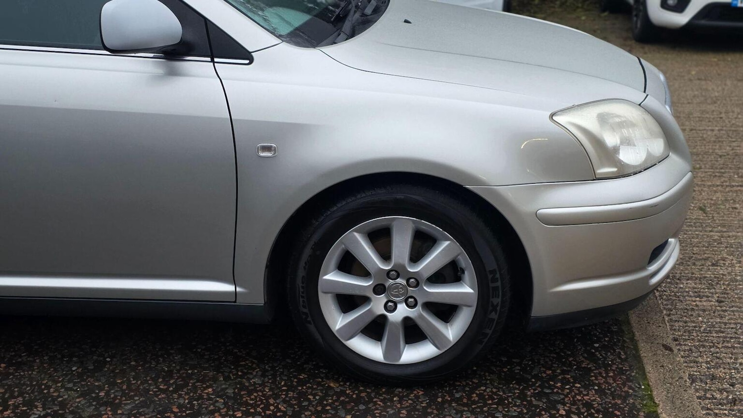 Used Toyota Avensis 2005 for sale - 76611361: Photo 32