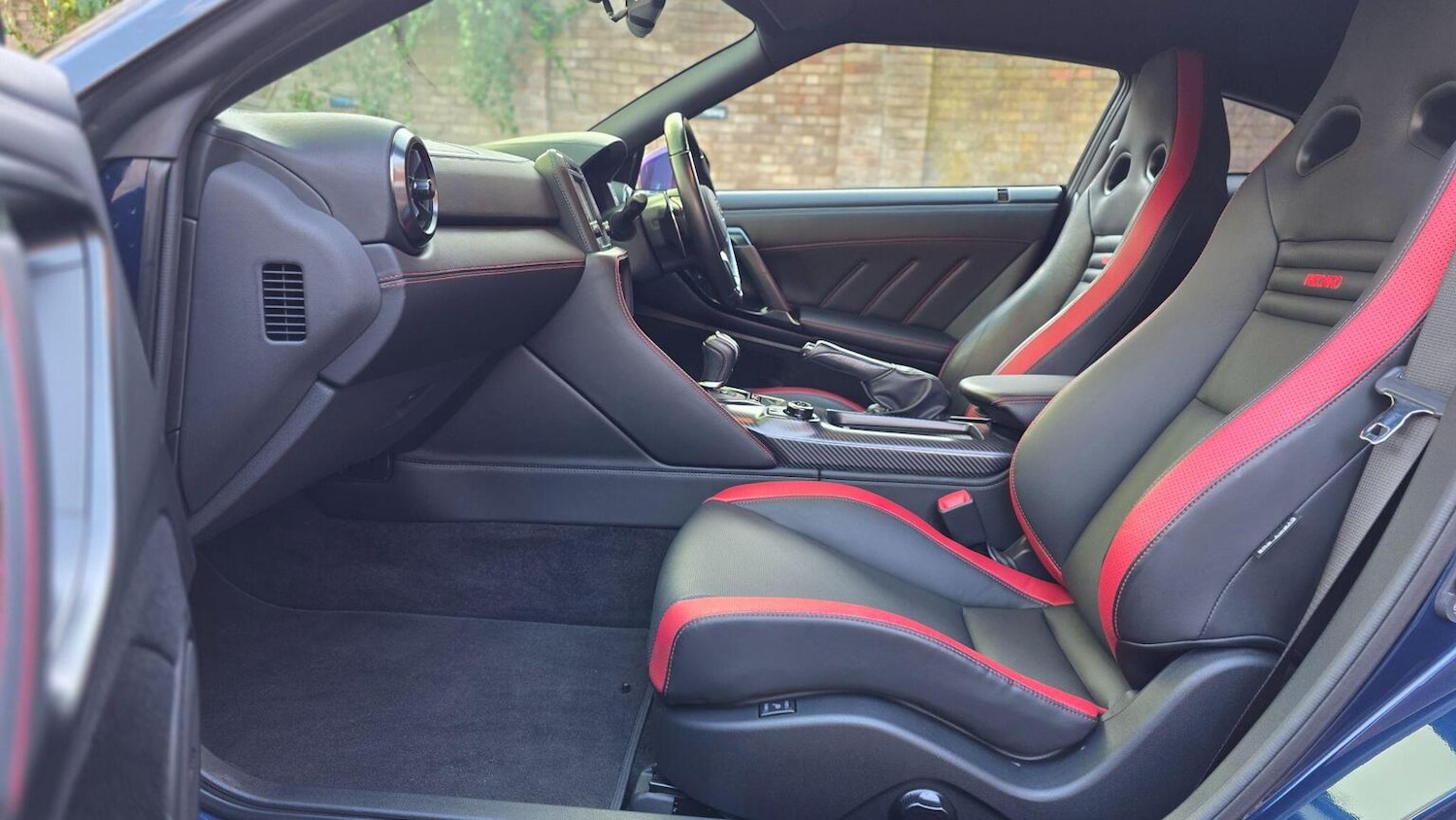 Used Nissan GT-R 2019 for sale - 76951117: Photo 14