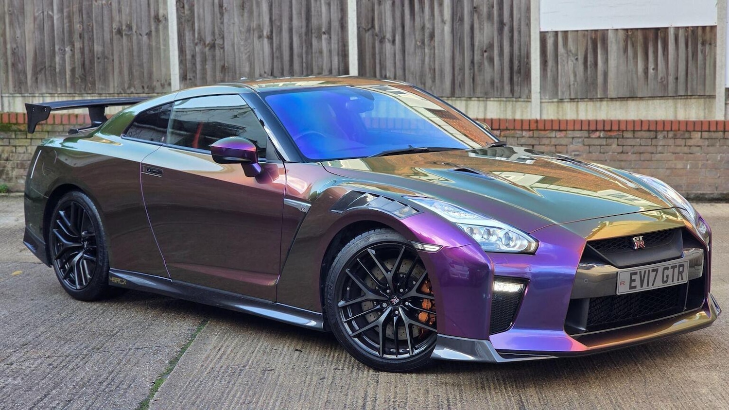 Used Nissan GT-R 2019 for sale - 76951117: Photo 2
