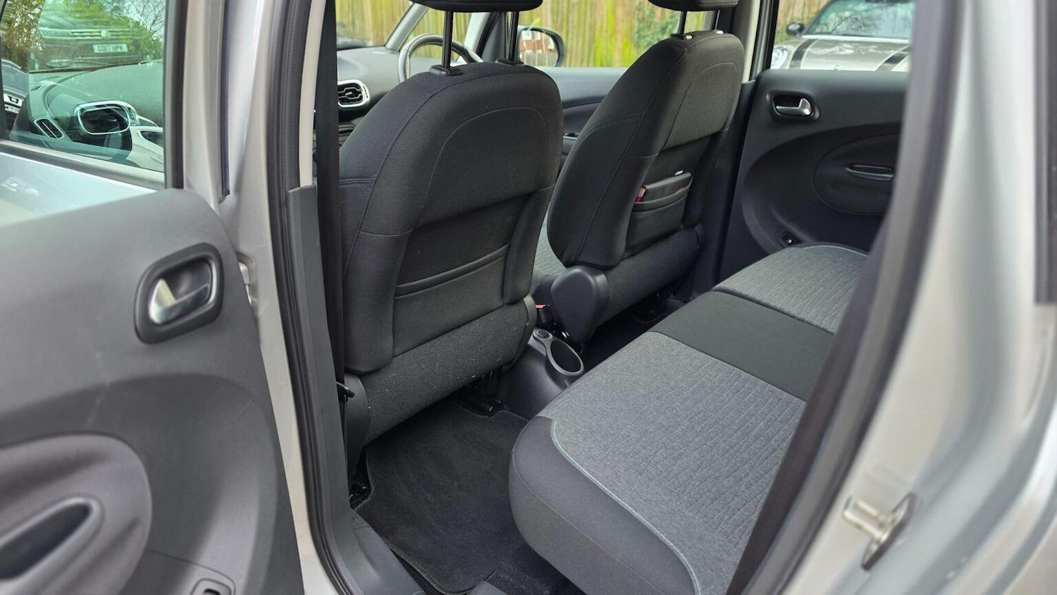 Used Citroen C3 Picasso 2016 for sale - 77635344: Photo 12