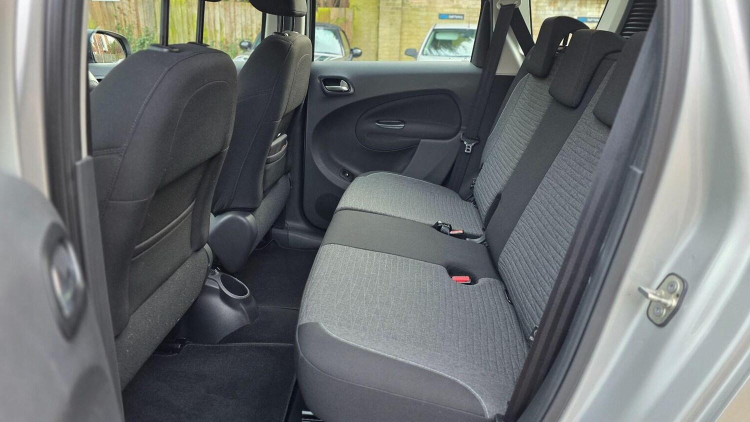 Used Citroen C3 Picasso 2016 for sale - 77635344: Photo 31