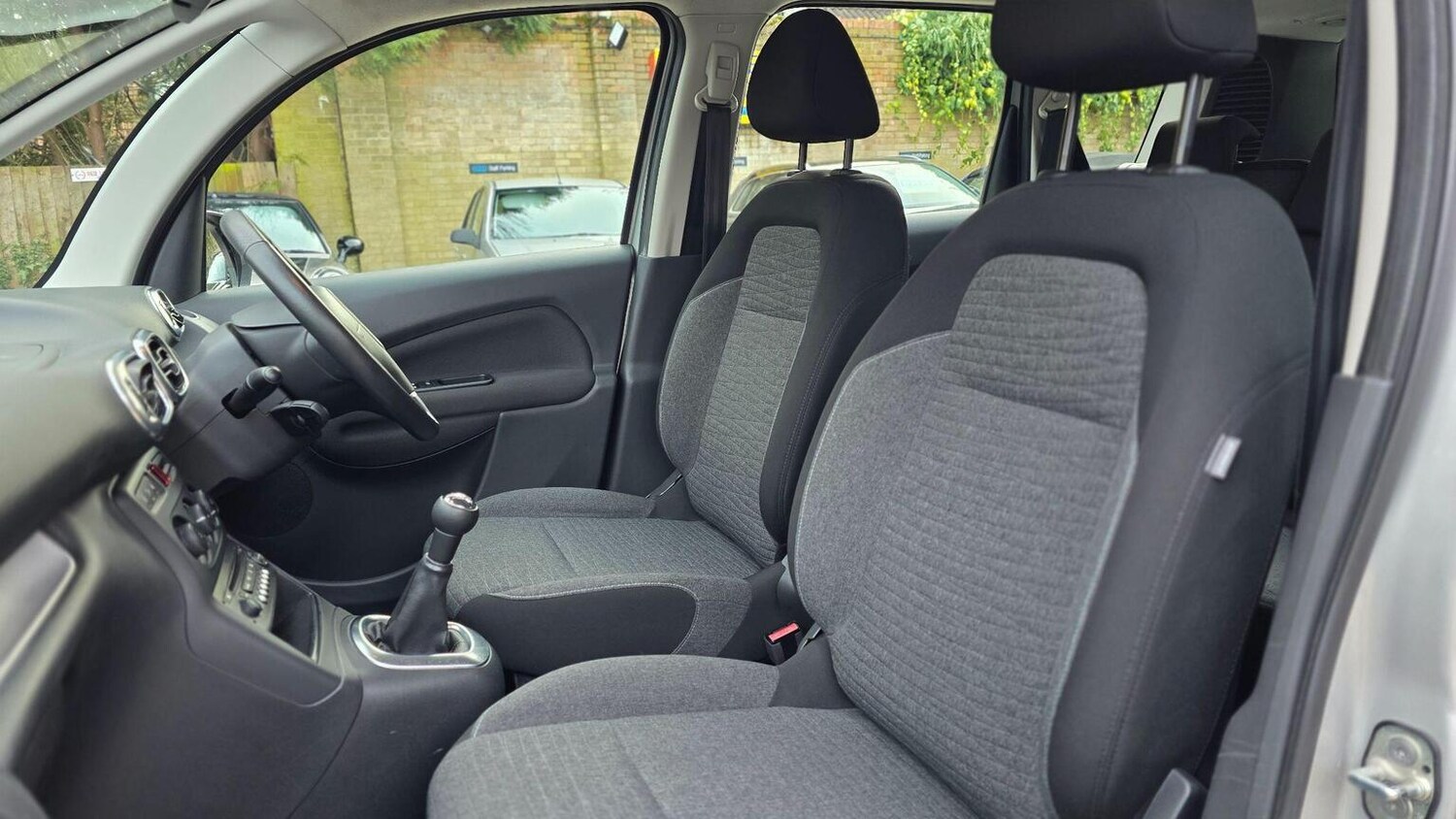 Used Citroen C3 Picasso 2016 for sale - 77635344: Photo 34