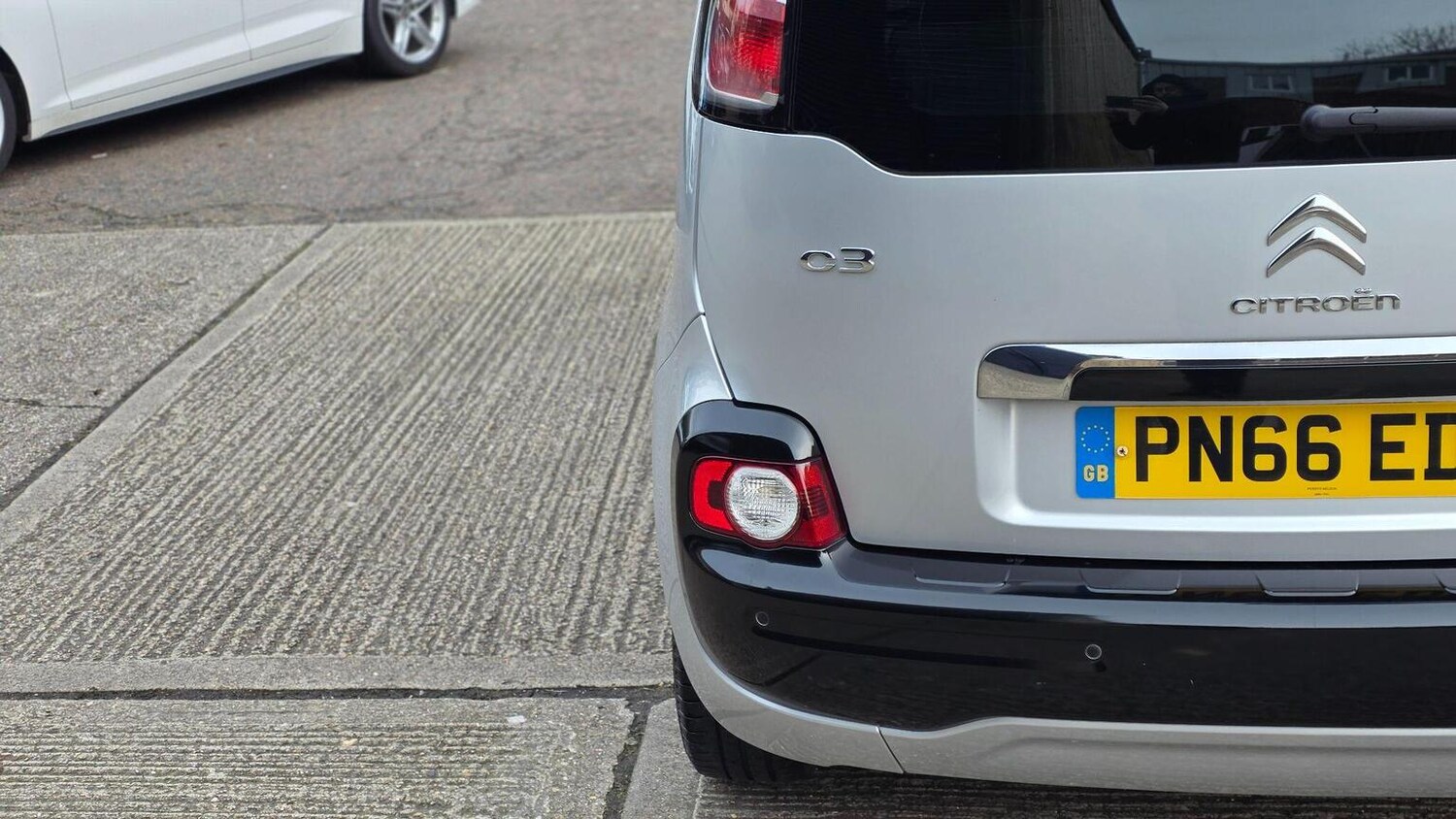 Used Citroen C3 Picasso 2016 for sale - 77635344: Photo 39