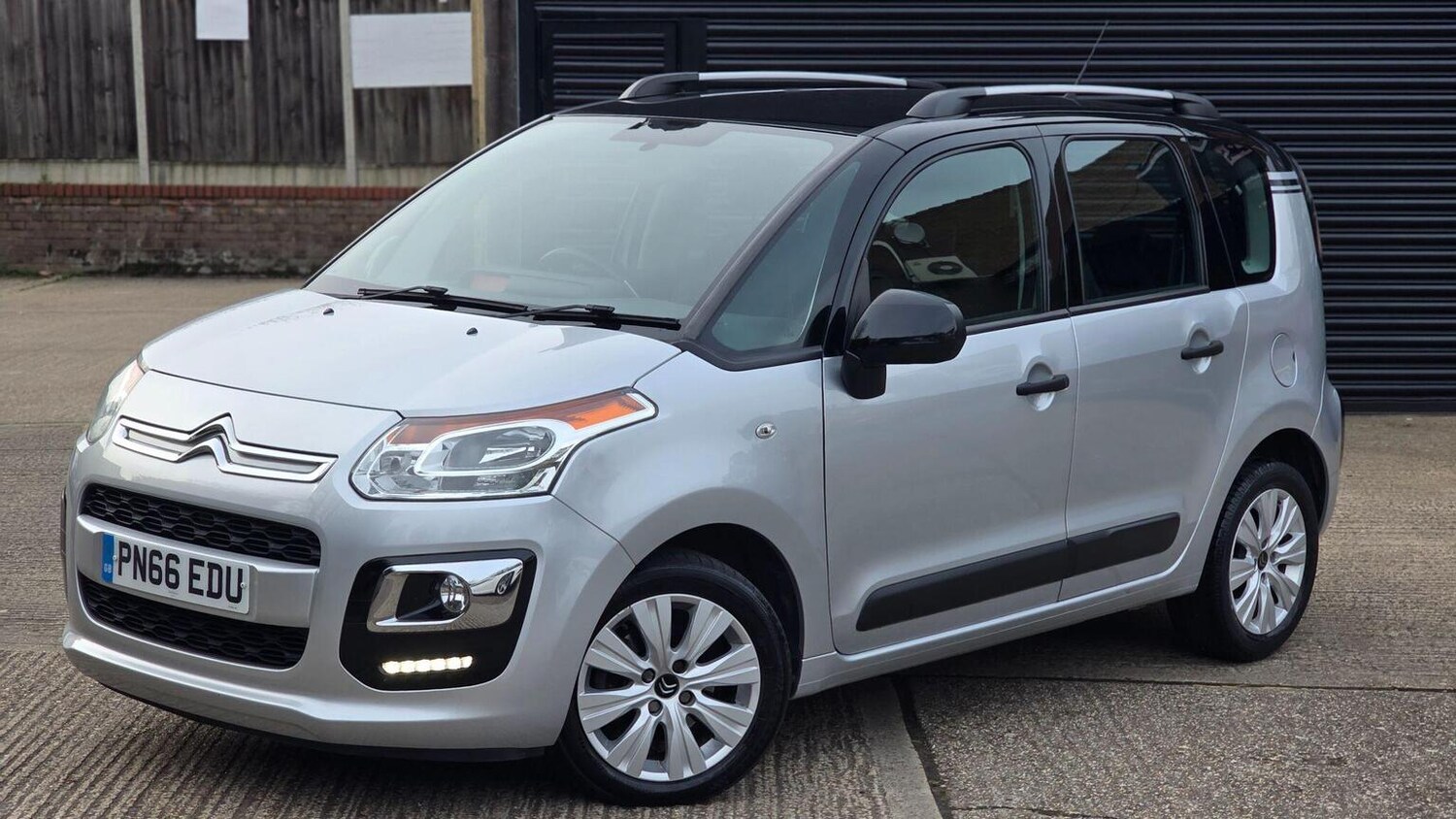 Used Citroen C3 Picasso 2016 for sale - 77635344: Photo 54