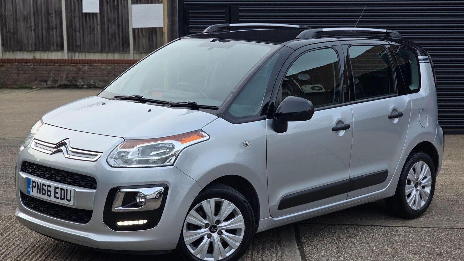 Used Citroen C3 Picasso 2016 for sale - 77635344: Photo 56