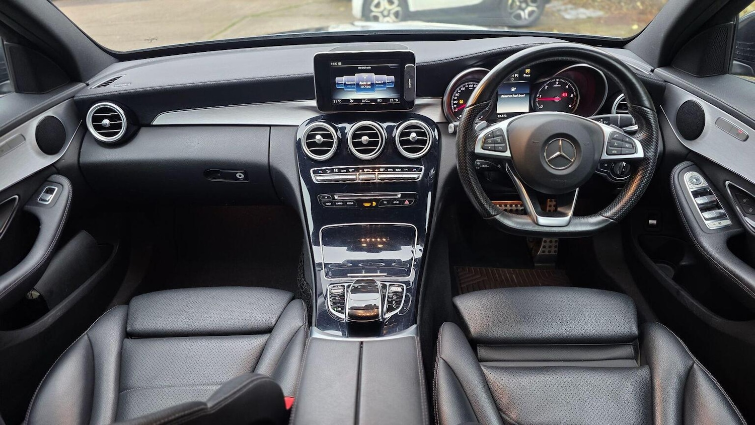 Used Mercedes-Benz C Class 2015 for sale - 77303780: Photo 12